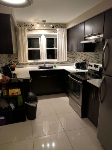 2 - kitchen.JPG