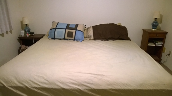 bed 1.jpg