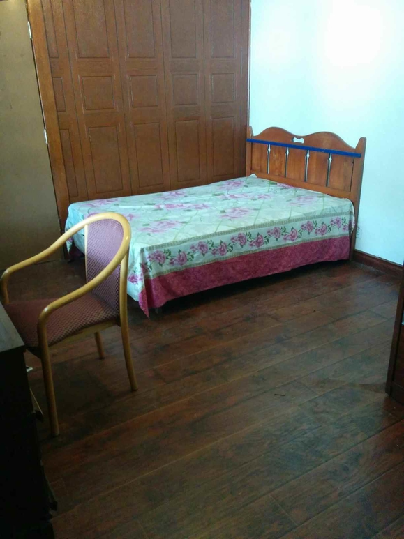 bedroom12.jpg