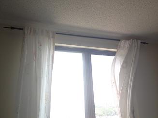 窗帘杆和窗帘.jpg